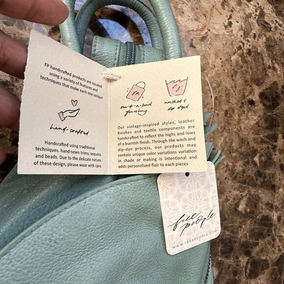 Free People We the Free Soho Convertible Sling Green Women’s Leather Bag NWT - Picture 13 of 14